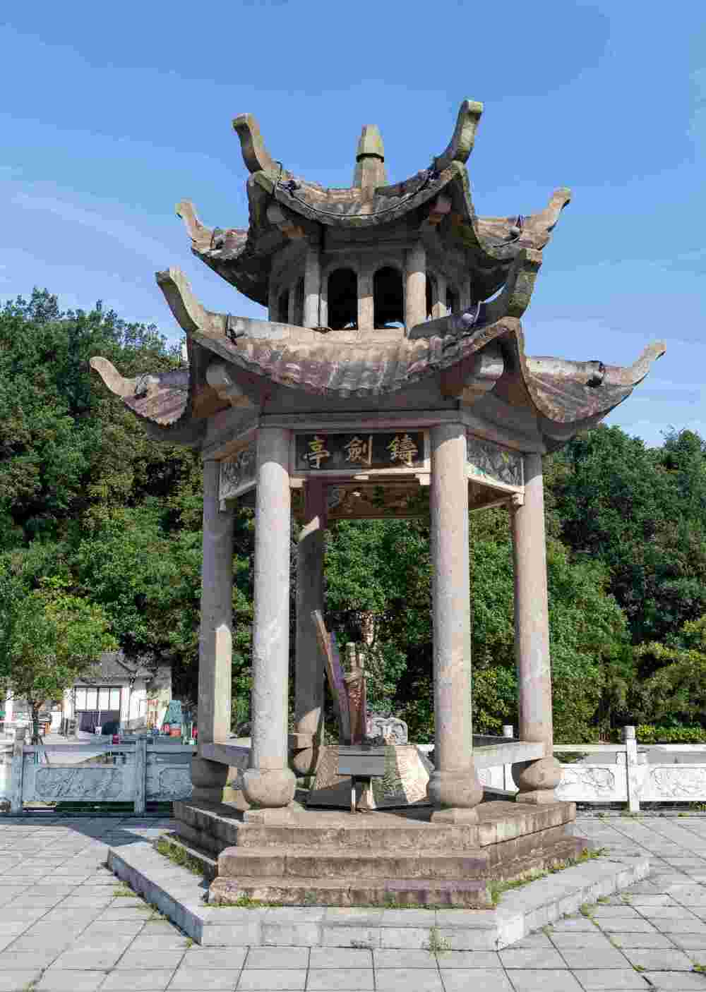 ұ־ɽˮ}СϷʴWұ࡯L񡯮rl`FұɽƬ^lչ