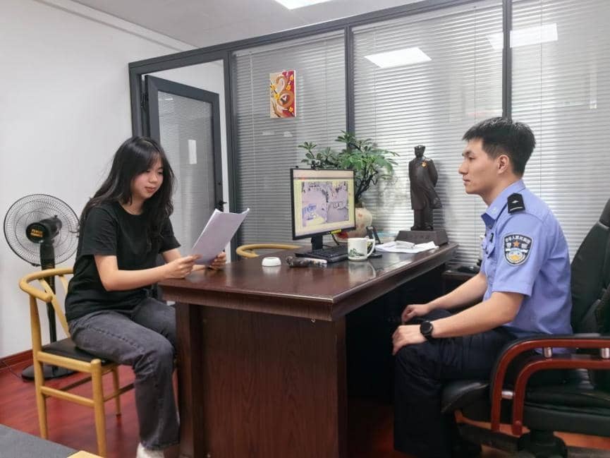 ഺLhWͿwo`{жеͿսlչ