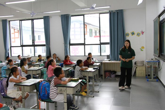 ΝͯĂԣZd Ν?qun)l(xing)&#12539;С (sh)`F(tun)oеСW(xu)_չͨԒv